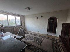 Trei camere langa Metrou 1 Decembrie. Negociabil